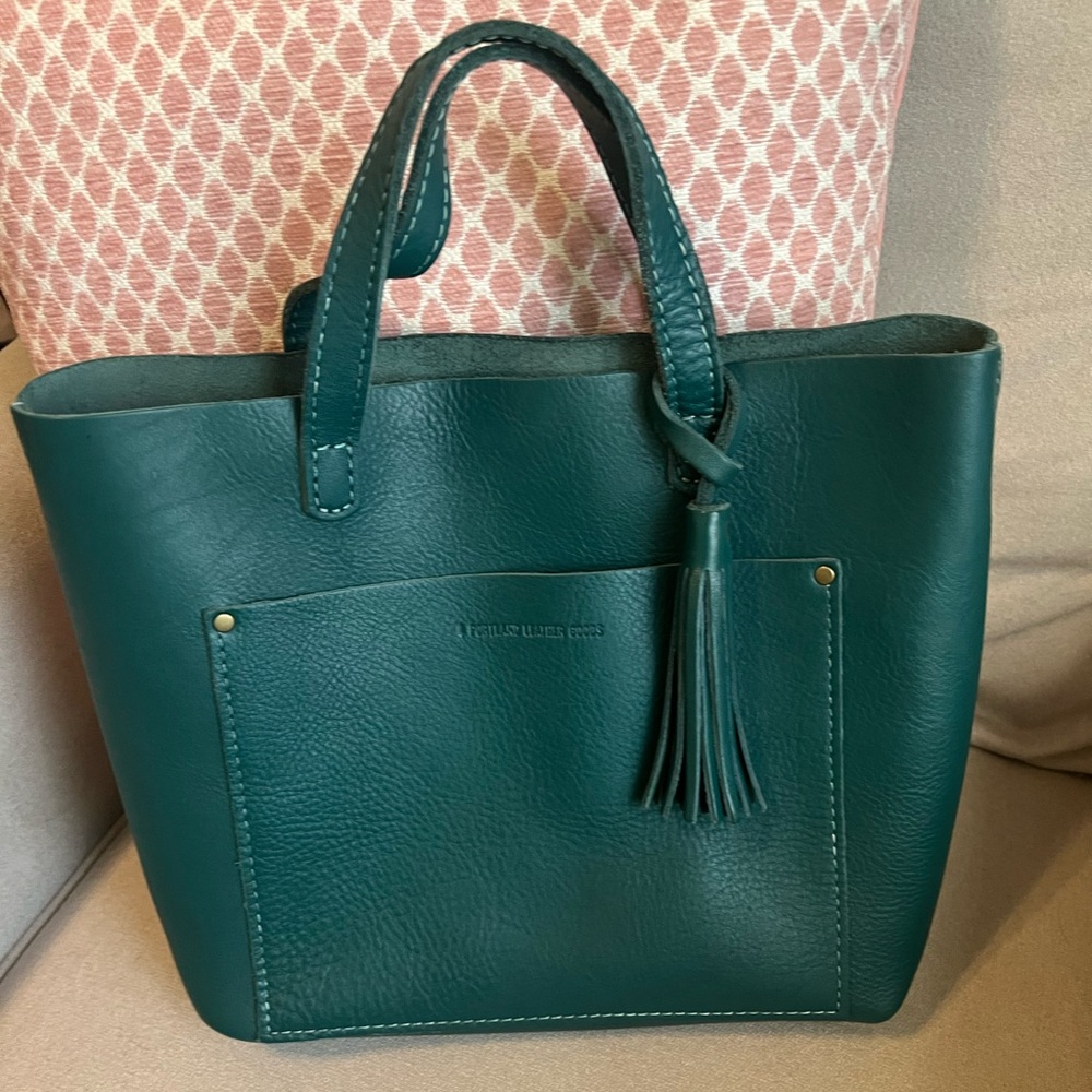 Portland Leather Goods Peacock Medium Crossbody